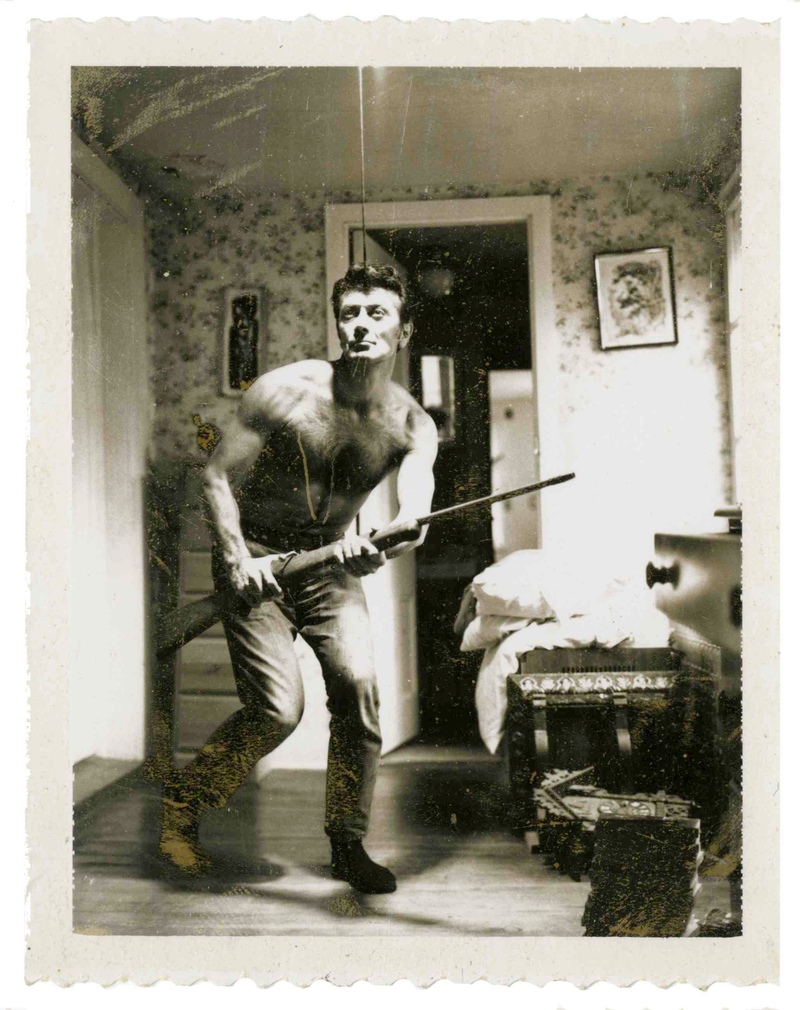 Illustration for article titled Frank Frazetta Like You've Never Seen Him Before!